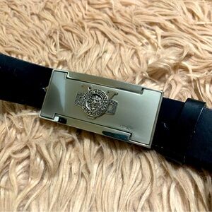 Versace (V) Black Leather Belt Large (36-38)